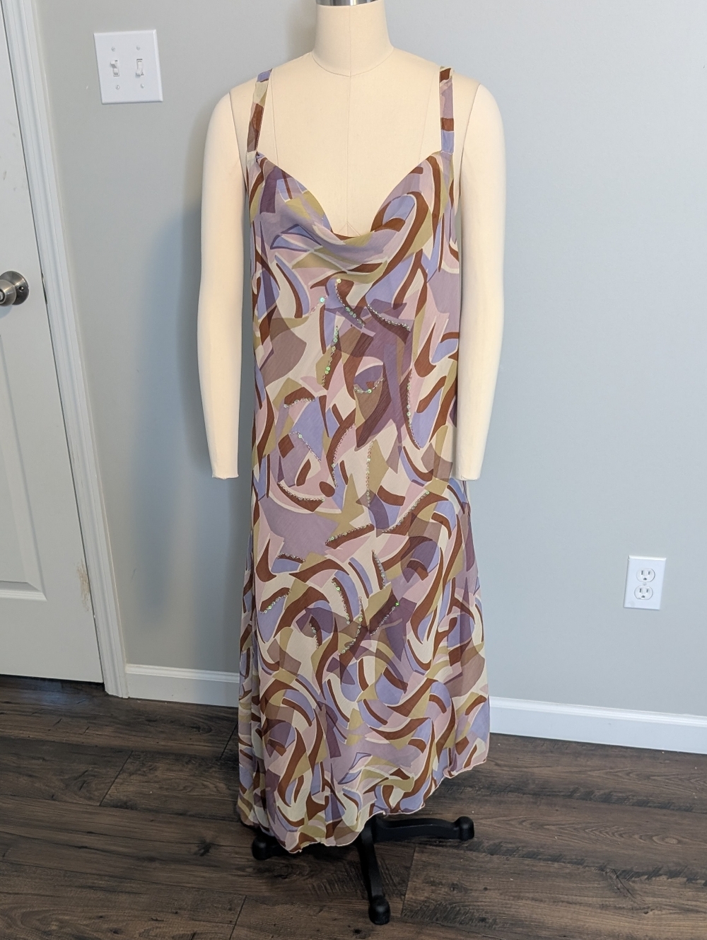 Mlle Gabrielle Sleeveless Abstract Print Slip Dress in Lavender Taupe Size 14W